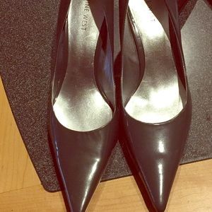 Dark grey patent leather high heel Nine West  NEW